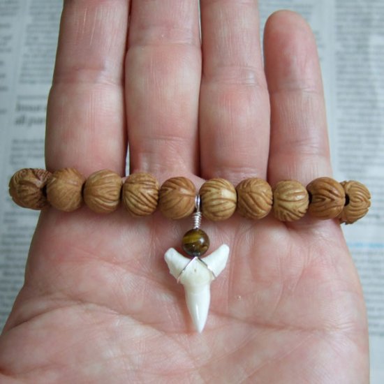 【表示現品】オオメジロザメの歯ボーンビーズブレスレット - BLB13003