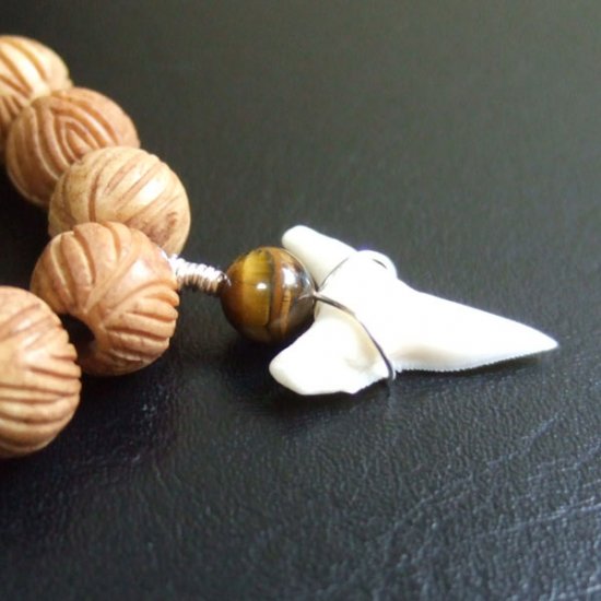 【表示現品】オオメジロザメの歯ボーンビーズブレスレット - BLB13003