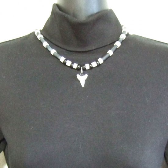 【表示現品】メジロザメの歯ビーズネックレス - BLN-12039