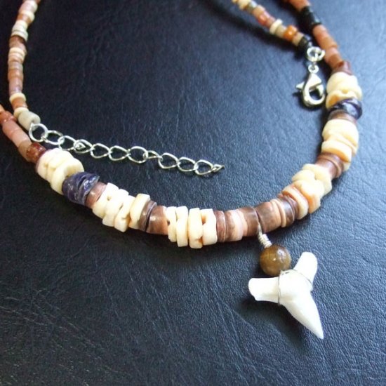 【表示現品】メジロザメの歯ビーズネックレス - BLN-12040