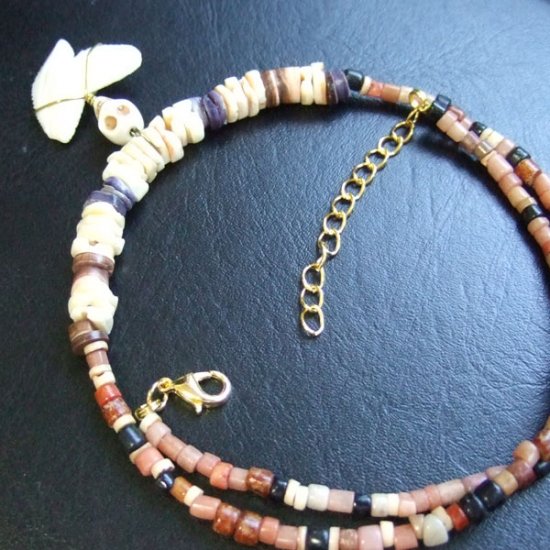 【表示現品】2.5cm タイガーシャークの歯 ビーズネックレス - STN-12037