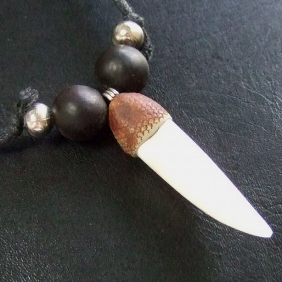 【大型-現品】クロコダイルの歯ネックレス - 40005pwb