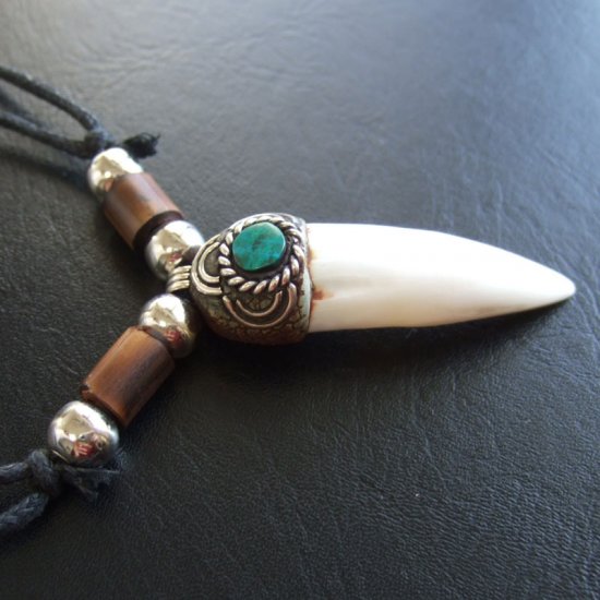 【大型-現品】クロコダイルの歯ネックレス - 40031pwb