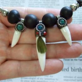 【表示現品】クロコダイルの歯ネックレス - 40085pwb