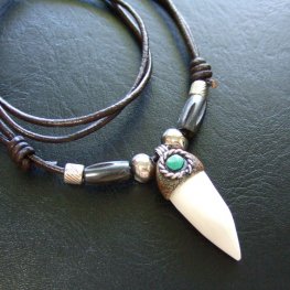 【表示現品】クロコダイルの歯ネックレス - 40087pwb