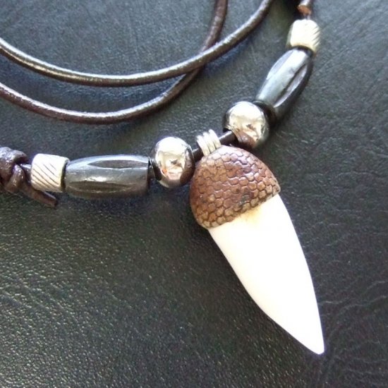 【表示現品】クロコダイルの歯ネックレス - 40087pwb