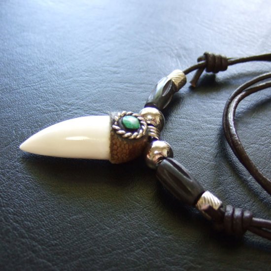 【表示現品】クロコダイルの歯ネックレス - 40087pwb