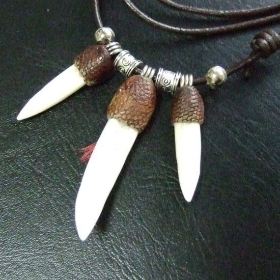 【表示現品】クロコダイルの歯ネックレス - 40091pwb