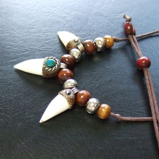 【表示現品】クロコダイルの歯ネックレス - 40103pwb