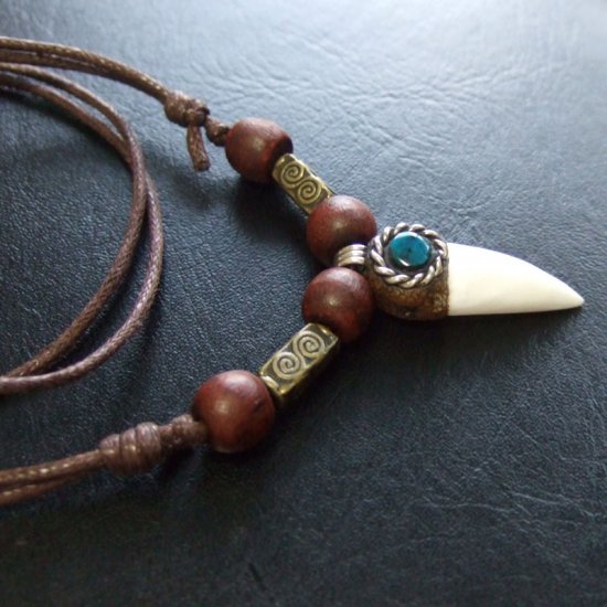 【表示現品】クロコダイルの歯ネックレス - 40104pwb