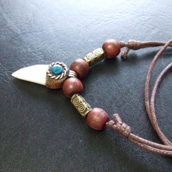 【表示現品】クロコダイルの歯ネックレス - 40104pwb