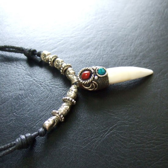 【表示現品】クロコダイルの歯ネックレス - 40111phb