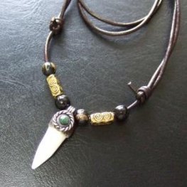 【表示現品】クロコダイルの歯ネックレス - 40112phb