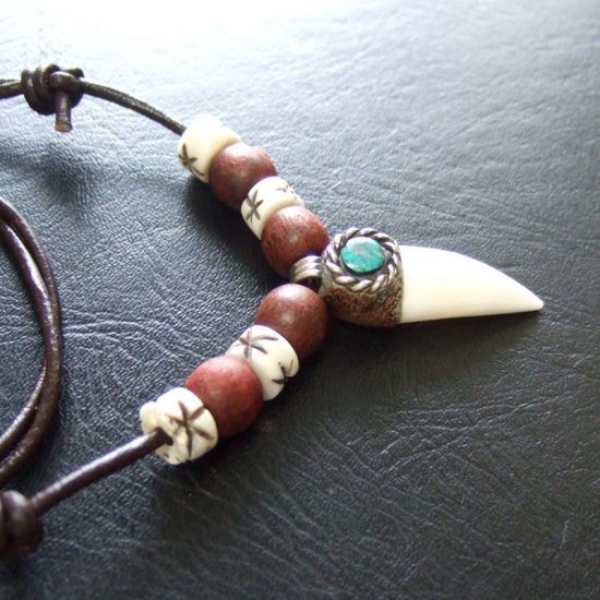 【表示現品】クロコダイルの歯ネックレス - 40113phb