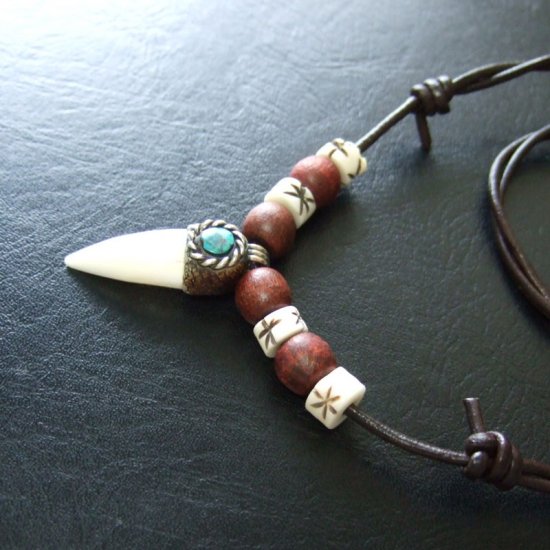 【表示現品】クロコダイルの歯ネックレス - 40113phb