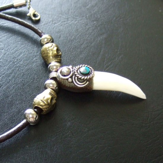 【表示現品】クロコダイルの歯ネックレス - 40118phb