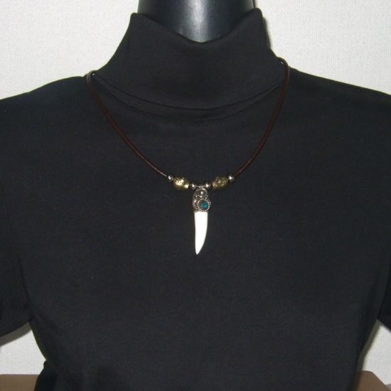 【表示現品】クロコダイルの歯ネックレス - 40118phb