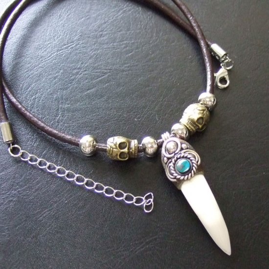 【表示現品】クロコダイルの歯ネックレス - 40118phb