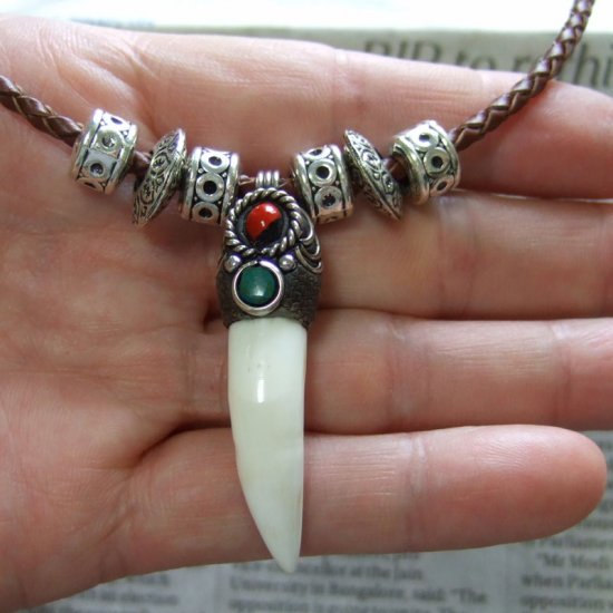 【表示現品】クロコダイルの歯ネックレス - 40120phb