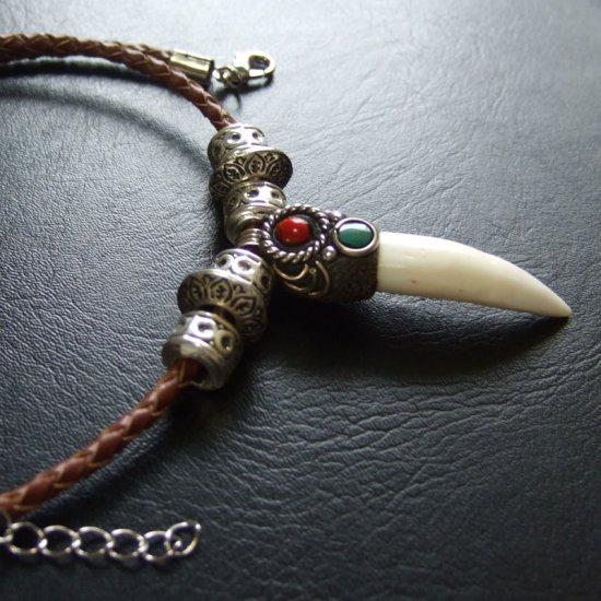 【表示現品】クロコダイルの歯ネックレス - 40120phb