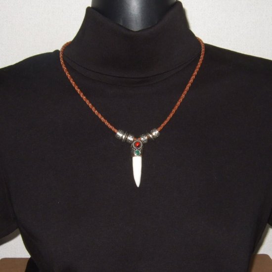 【表示現品】クロコダイルの歯ネックレス - 40120phb