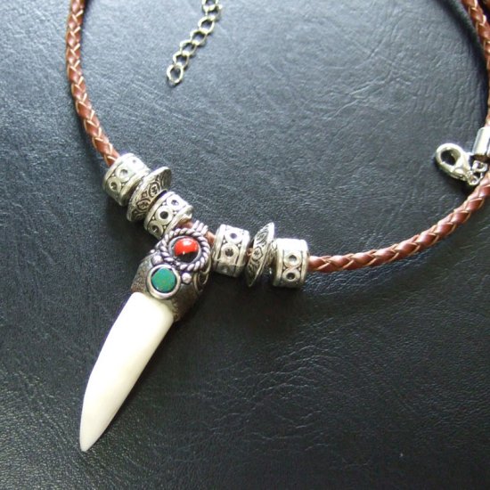 【表示現品】クロコダイルの歯ネックレス - 40120phb