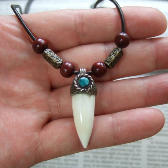 【表示現品】クロコダイルの歯ネックレス - 40126phb