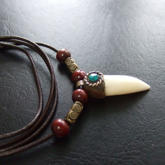 【表示現品】クロコダイルの歯ネックレス - 40126phb