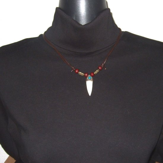 【表示現品】クロコダイルの歯ネックレス - 40126phb