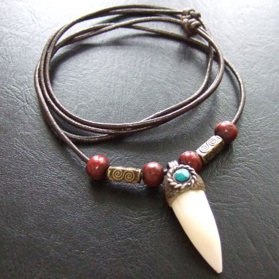 【表示現品】クロコダイルの歯ネックレス - 40126phb