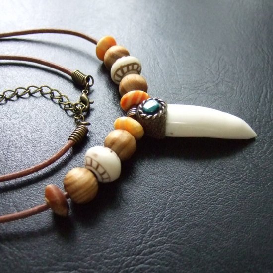 【表示現品】クロコダイルの歯ネックレス - 40129phb