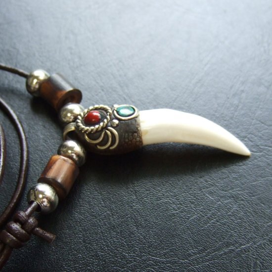 【表示現品】クロコダイルの歯ネックレス - 40136phb