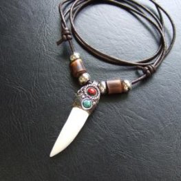 【表示現品】クロコダイルの歯ネックレス - 40136phb