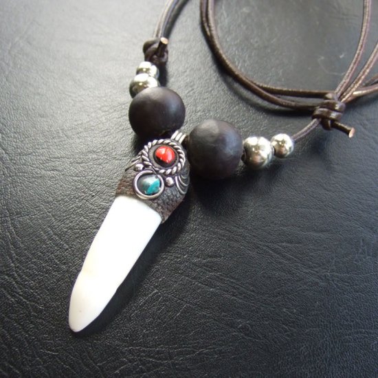 【表示現品】大型 クロコダイルの牙 ペンダント- 40161phb