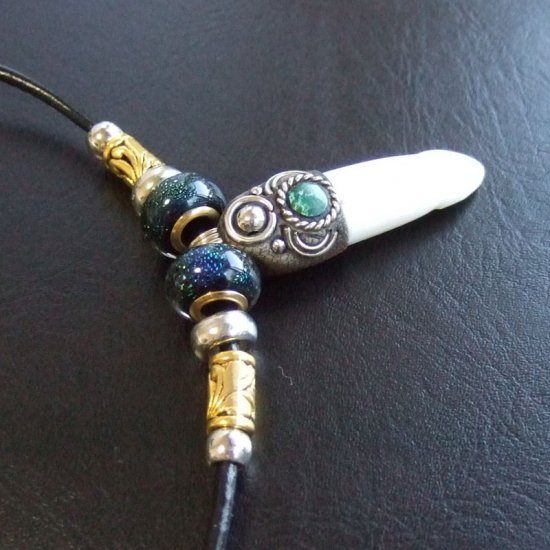 【表示現品】クロコダイルの歯ネックレス - 40179phb