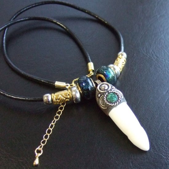 【表示現品】クロコダイルの歯ネックレス - 40179phb