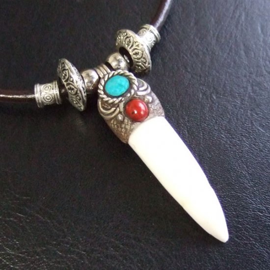 【表示現品】クロコダイルの歯ネックレス - 40191phb