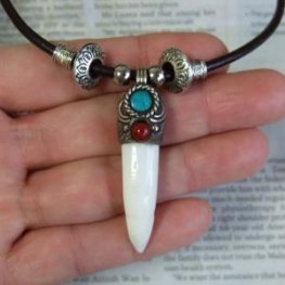 【表示現品】クロコダイルの歯ネックレス - 40191phb