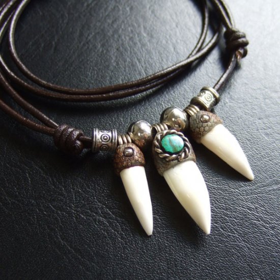 【表示現品】クロコダイルの歯ネックレス - 40196phb