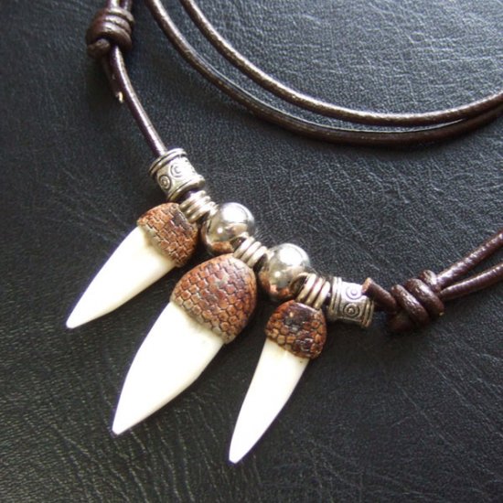 【表示現品】クロコダイルの歯ネックレス - 40196phb