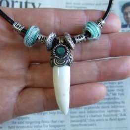 【表示現品】クロコダイルの歯ネックレス - 40199phb