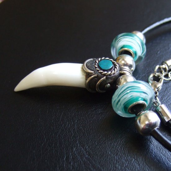 【表示現品】クロコダイルの歯ネックレス - 40213phb