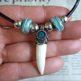 【表示現品】クロコダイルの歯ネックレス - 40213phb