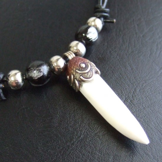 【表示現品】大型 クロコダイルの牙 ペンダント - 40270phb