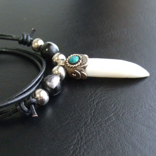 【表示現品】大型 クロコダイルの牙 ペンダント - 40270phb