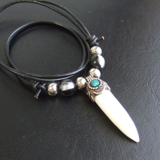 【表示現品】大型 クロコダイルの牙 ペンダント - 40270phb