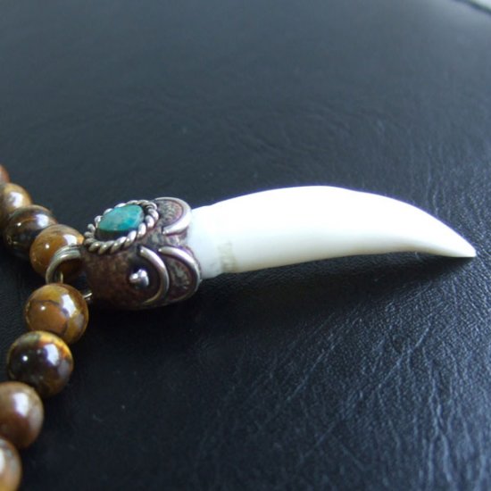 【大型-現品】クロコダイルの歯タイガーアイビーズネックレス - 40276zhb