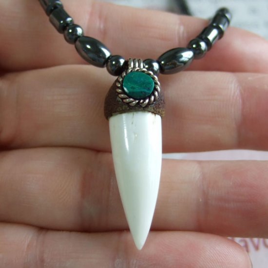 【表示現品】クロコダイルの牙ヘマタイトビーズネックレス- 40283zhb