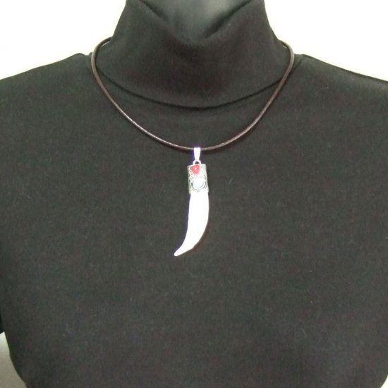 牙デザイン　ボーンカービングペンダント - 50040ern