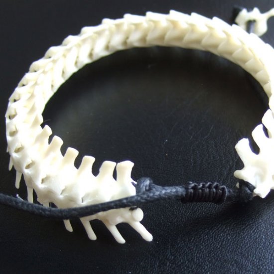 Ｌサイズヘビの骨製ブレスレット - 50061esa